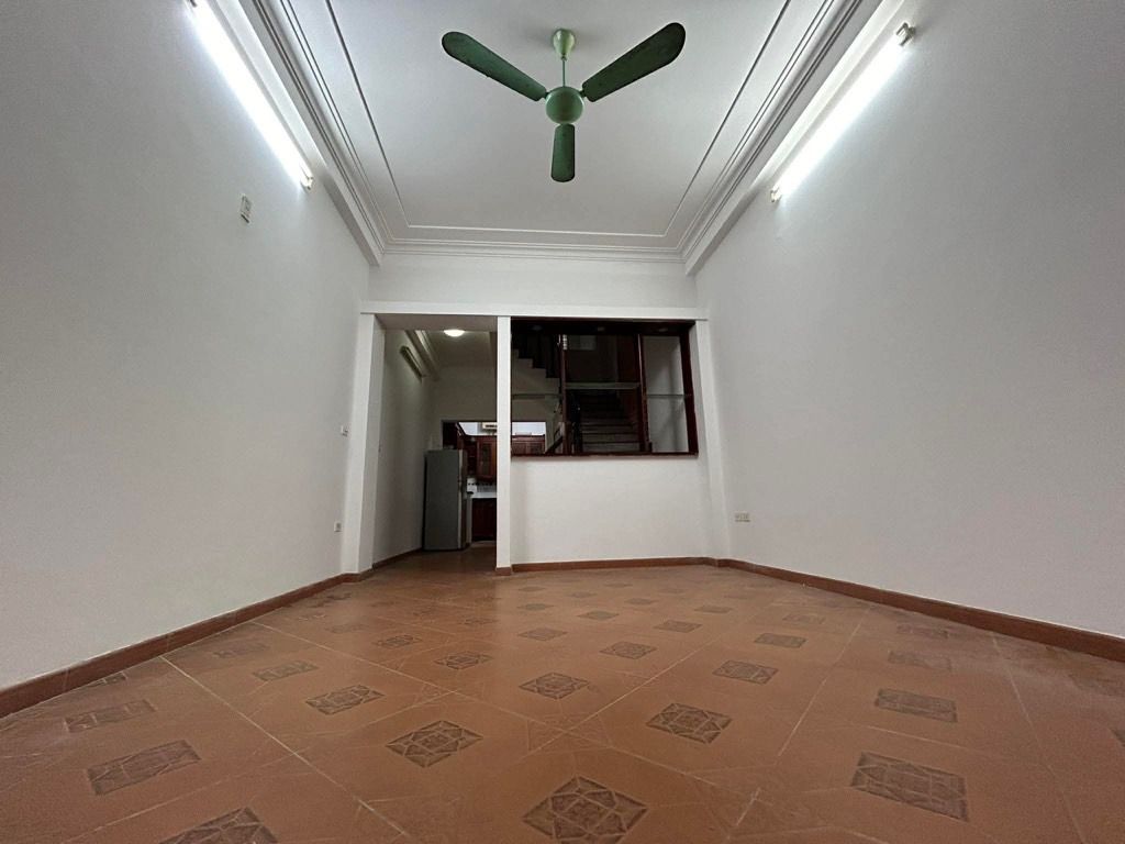 Bán nhà Vũ Ngọc Phan - diện tích 72,4m2 5 tầng - Phân lô cán bộ - giá 14,5 tỷ