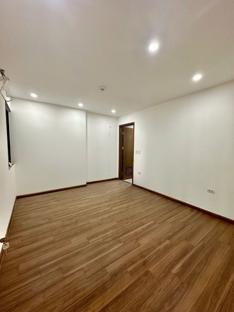 Bán nhà Định Công - diện tích 86,9m2 1 tầng - Nhà mới tinh – Khách về đập hộp ngay! - giá 6,8 tỷ