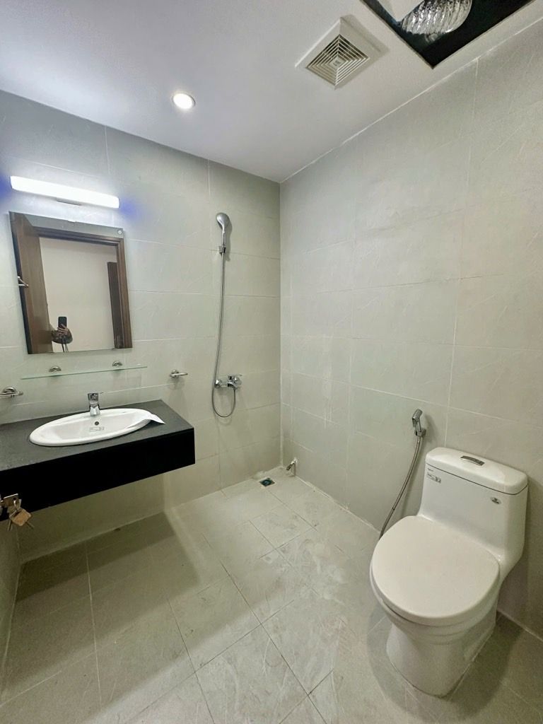 Bán nhà Định Công - diện tích 86,9m2 1 tầng - Nhà mới tinh – Khách về đập hộp ngay! - giá 6,8 tỷ