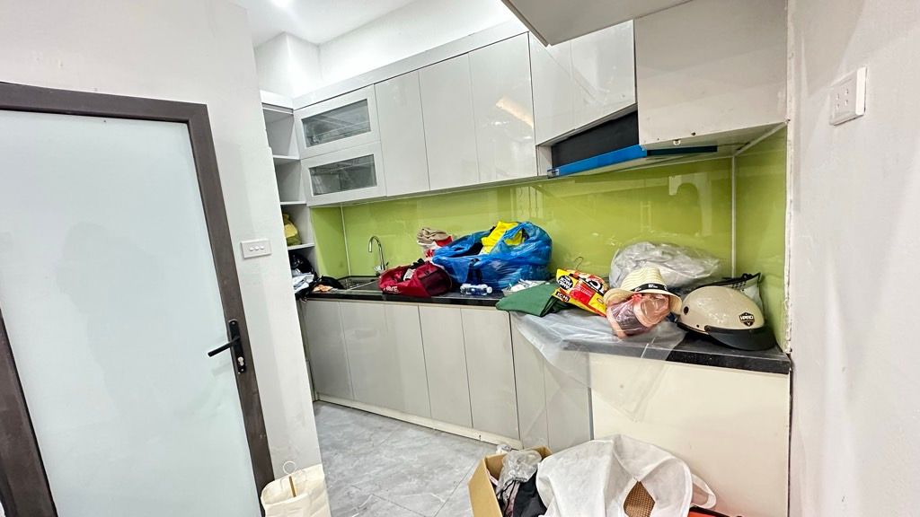 Bán nhà Giải Phóng - diện tích 25m2 5 tầng - ô tô vào nhà đỗ cửa - giá 12,7 tỷ