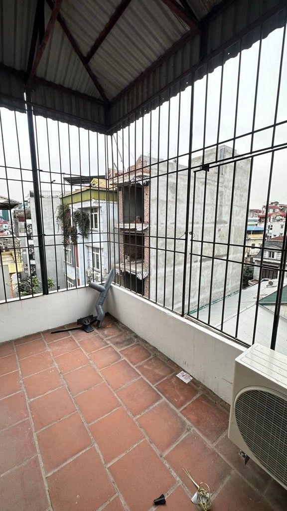 Bán nhà Giải Phóng - diện tích 25m2 5 tầng - ô tô vào nhà đỗ cửa - giá 12,7 tỷ