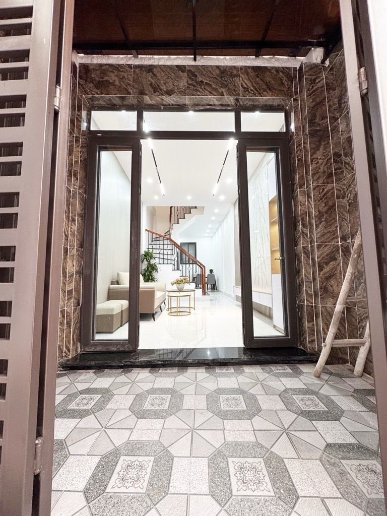 Bán nhà Kim Giang - diện tích 38m2 5 tầng - Full nội thất - giá 9,6 tỷ