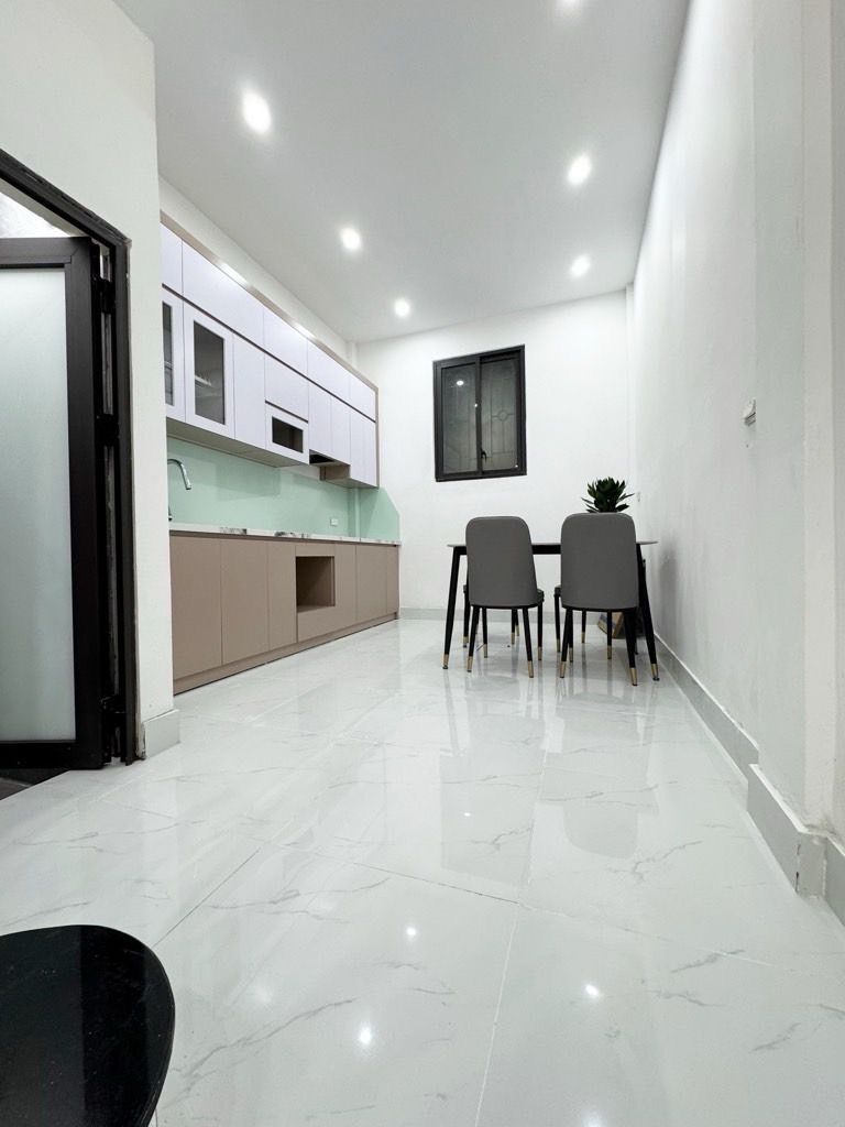 Bán nhà Kim Giang - diện tích 38m2 5 tầng - Full nội thất - giá 9,6 tỷ