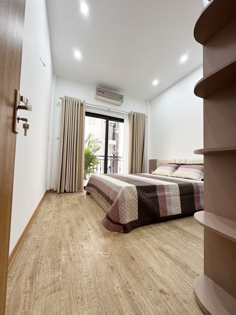 Bán nhà Kim Giang - diện tích 38m2 5 tầng - Full nội thất - giá 9,6 tỷ