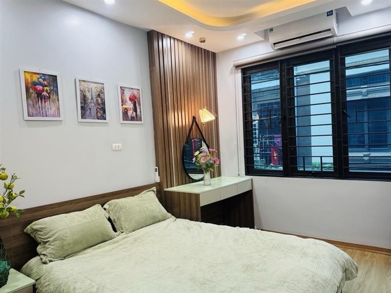 Bán nhà Hoàng Mai - diện tích 42m2 5 tầng - Lô góc 2 mặt ngõ - giá 13,6 tỷ