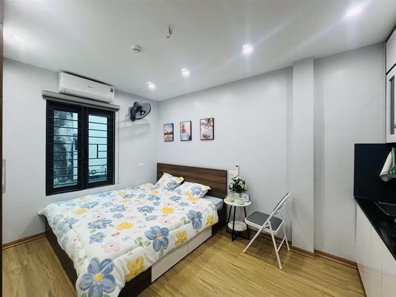 Bán nhà Hoàng Mai - diện tích 42m2 5 tầng - Lô góc 2 mặt ngõ - giá 13,6 tỷ