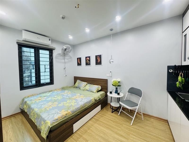 Bán nhà Hoàng Mai - diện tích 42m2 5 tầng - Lô góc 2 mặt ngõ - giá 13,6 tỷ