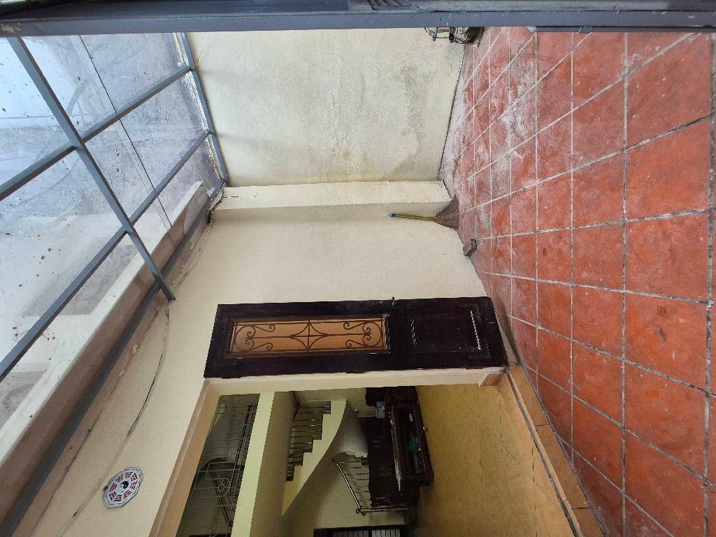 Bán nhà Tôn Đức Thắng - diện tích 33.6m2 2 tầng - Nhà đẹp hiếm có - giá 9,8 tỷ