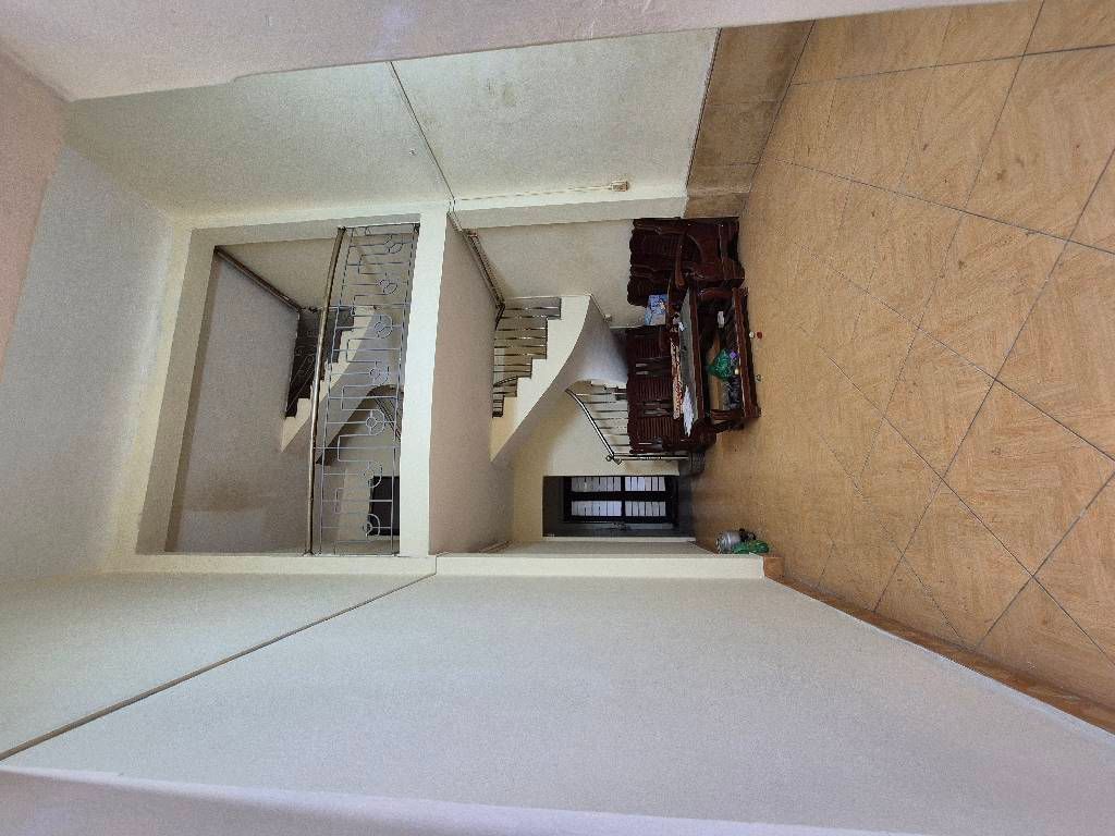 Bán nhà Tôn Đức Thắng - diện tích 33.6m2 2 tầng - Nhà đẹp hiếm có - giá 9,8 tỷ