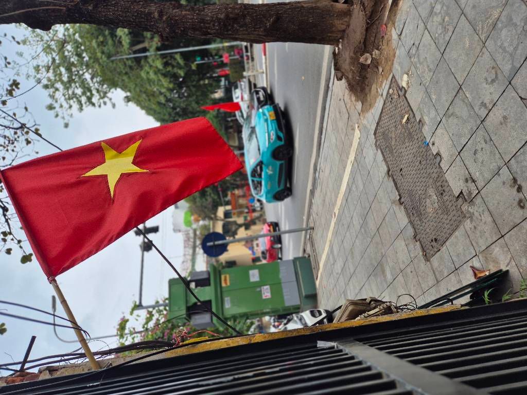 Bán nhà Tôn Đức Thắng - diện tích 33.6m2 2 tầng - Nhà đẹp hiếm có - giá 9,8 tỷ