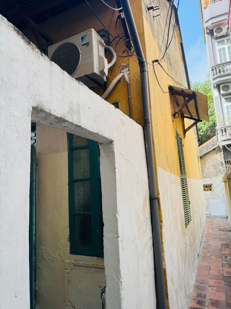 Bán nhà Bà Triệu - diện tích 50m2 1 tầng - lô góc - giá 18,5 tỷ