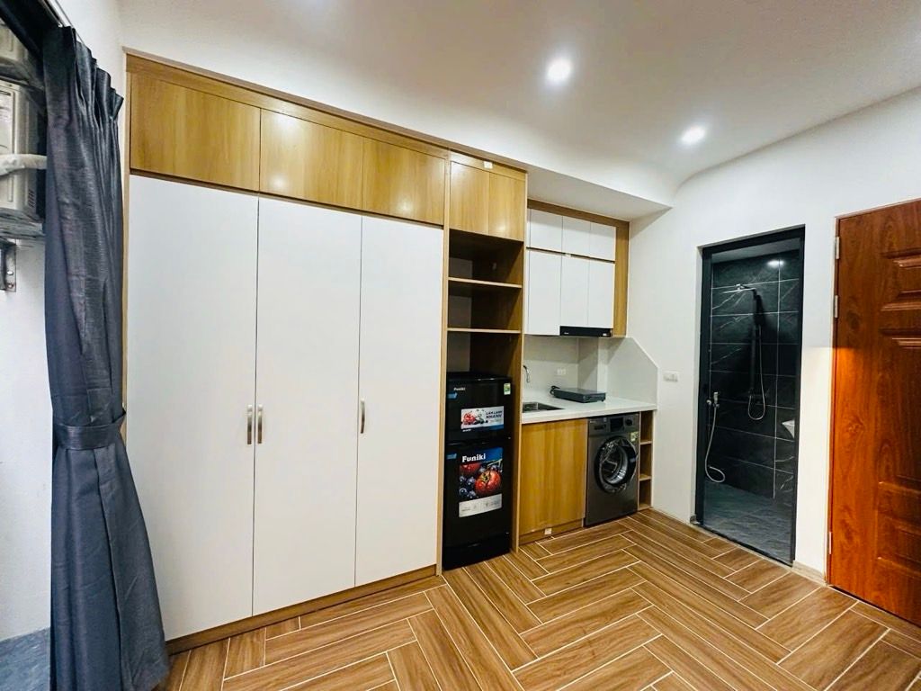 Bán nhà Trường Chinh - diện tích 68.7m2 7 tầng - Nhà 2 thoáng, thang máy - giá 24,5 tỷ