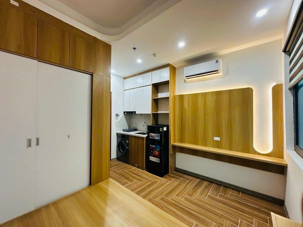 Bán nhà Trường Chinh - diện tích 68.7m2 7 tầng - Nhà 2 thoáng, thang máy - giá 24,5 tỷ