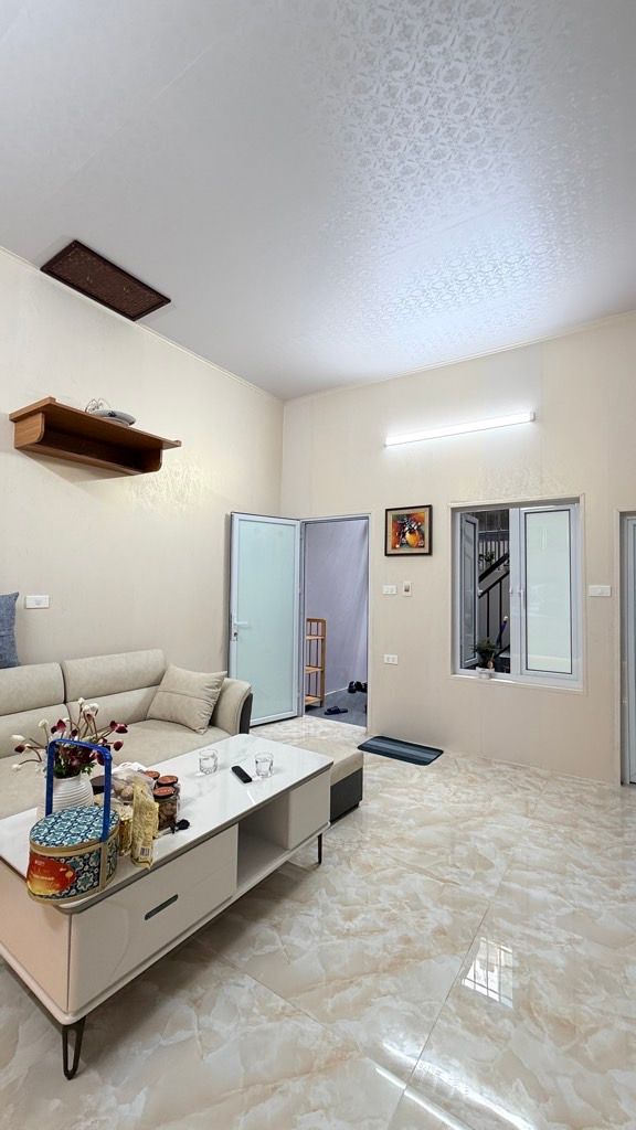 Bán nhà Bạch Đằng - diện tích 25m2 2 tầng - Nhà đẹp ở ngay gần phố - giá 3 tỷ