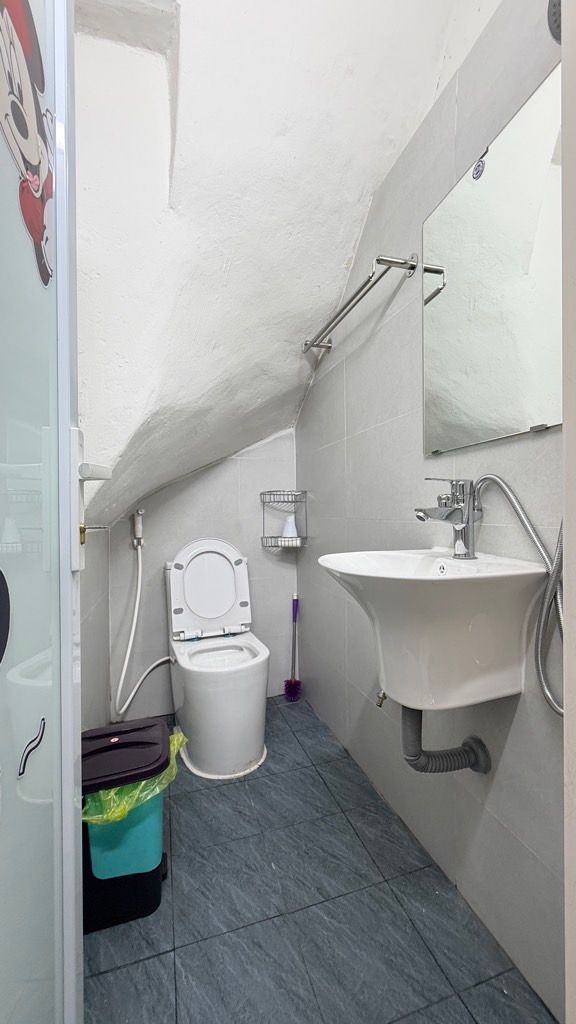 Bán nhà Bạch Đằng - diện tích 25m2 2 tầng - Nhà đẹp ở ngay gần phố - giá 3 tỷ