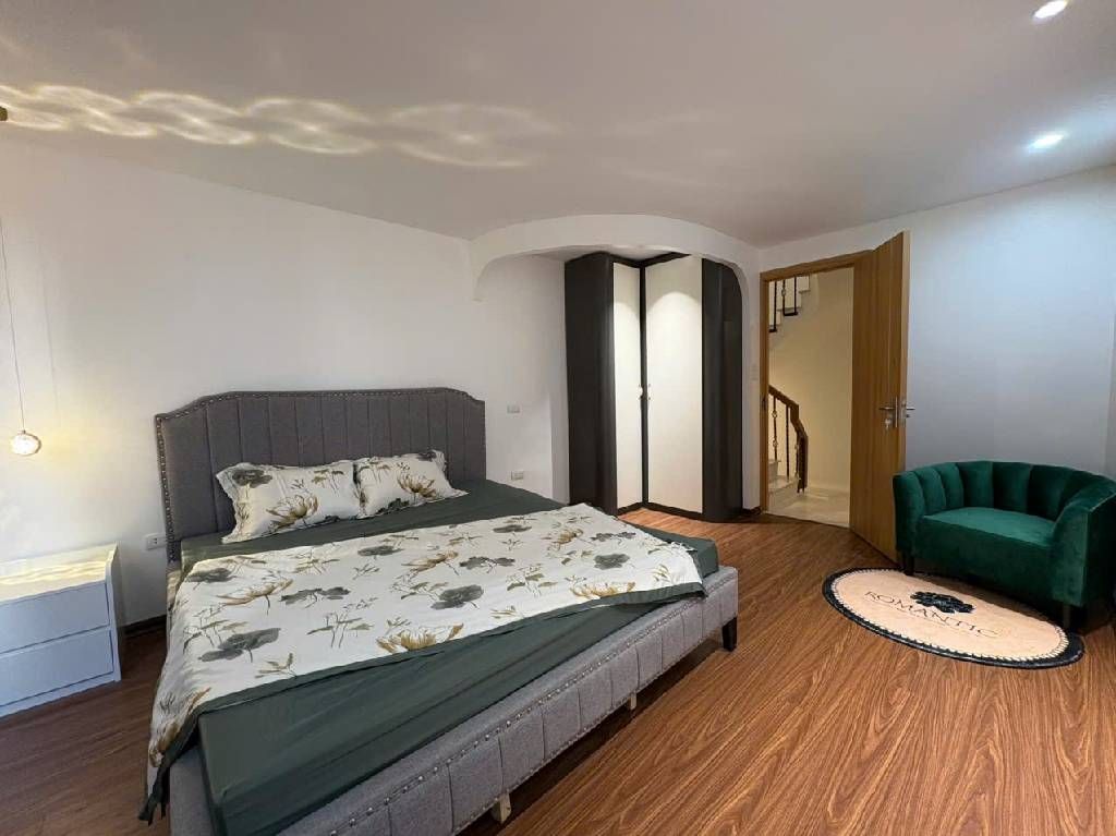 Bán nhà Tân Mai - diện tích 24m2 4 tầng - Gần ô tô - giá 6,3 tỷ