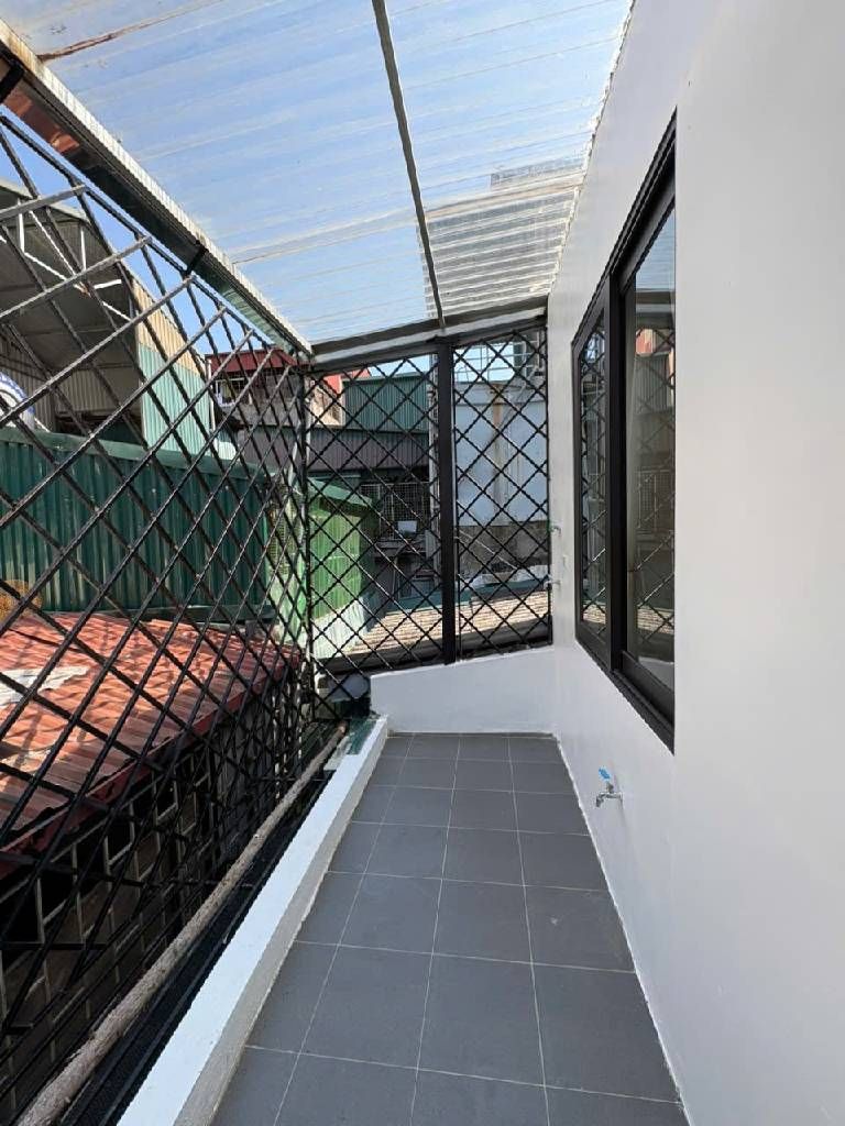 Bán nhà Tân Mai - diện tích 24m2 4 tầng - Gần ô tô - giá 6,3 tỷ