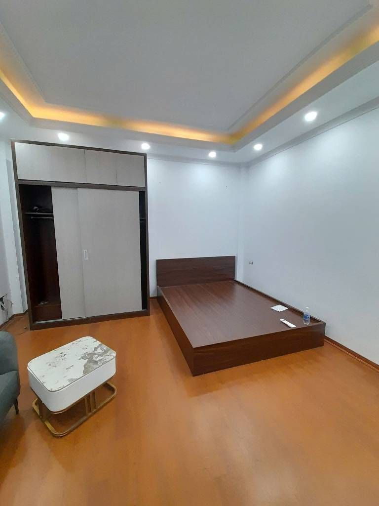 Bán nhà Đại Từ - diện tích 65m2 4 tầng - Ô tô nhỏ qua - giá 9,7 tỷ