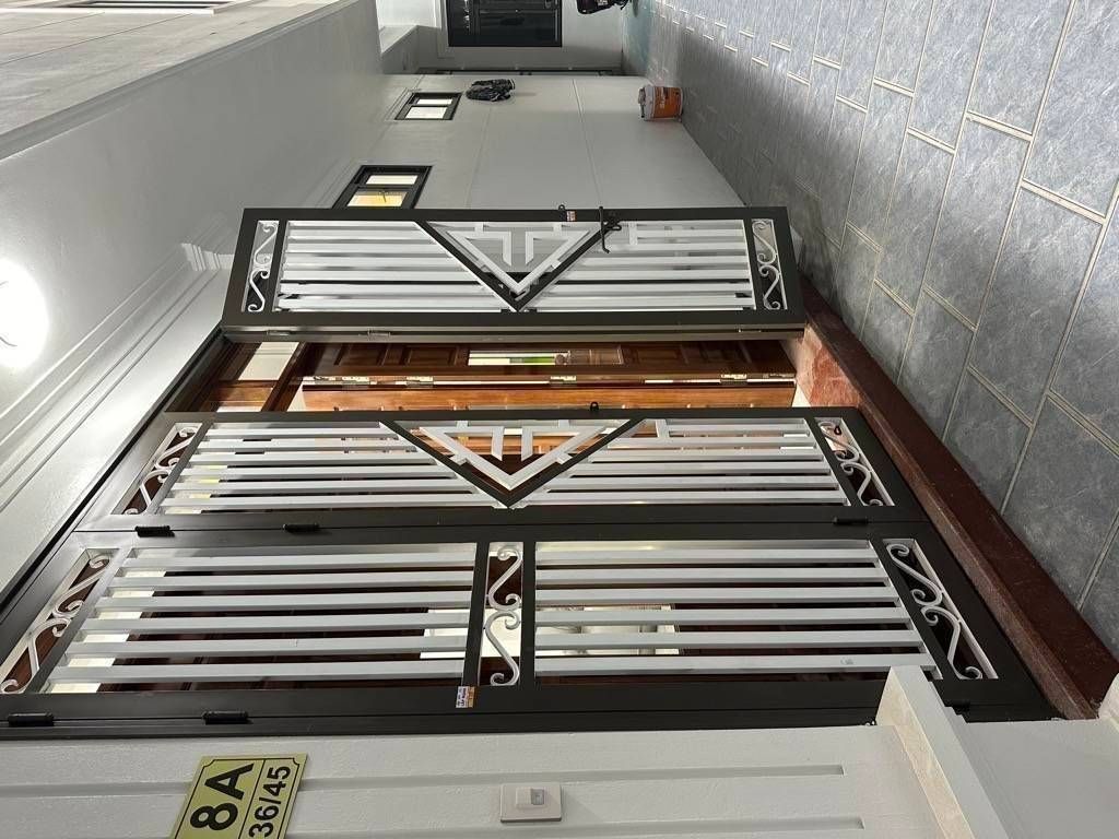 Bán nhà Đại Từ - diện tích 65m2 4 tầng - Ô tô nhỏ qua - giá 9,7 tỷ