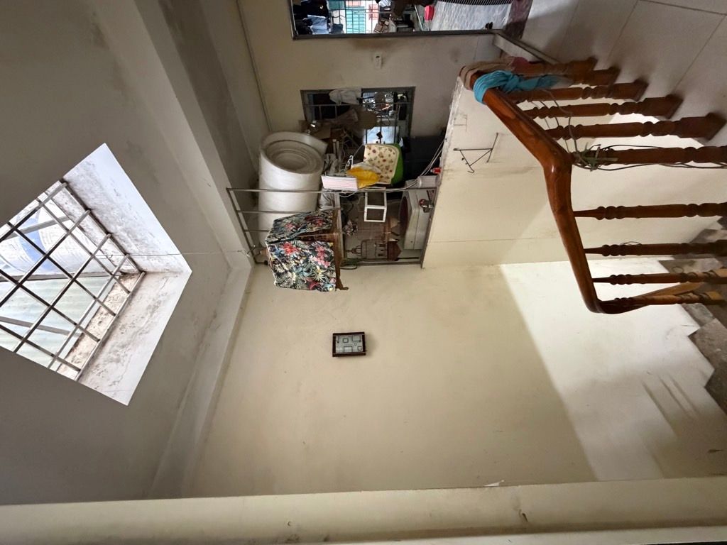 Bán nhà Thanh Lân - diện tích 38m2 5 tầng - Ô tô tránh - giá 10,5 tỷ