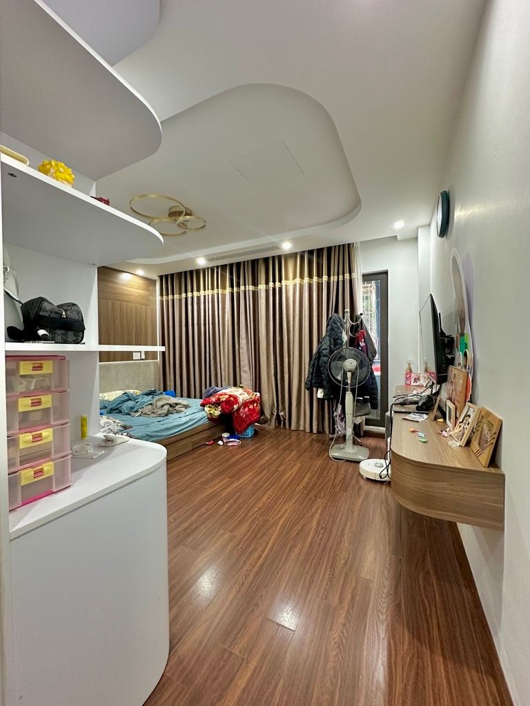 Bán nhà Đại La - diện tích 48m2 6 tầng - NGÕ OTO TRÁNH - giá 20 tỷ