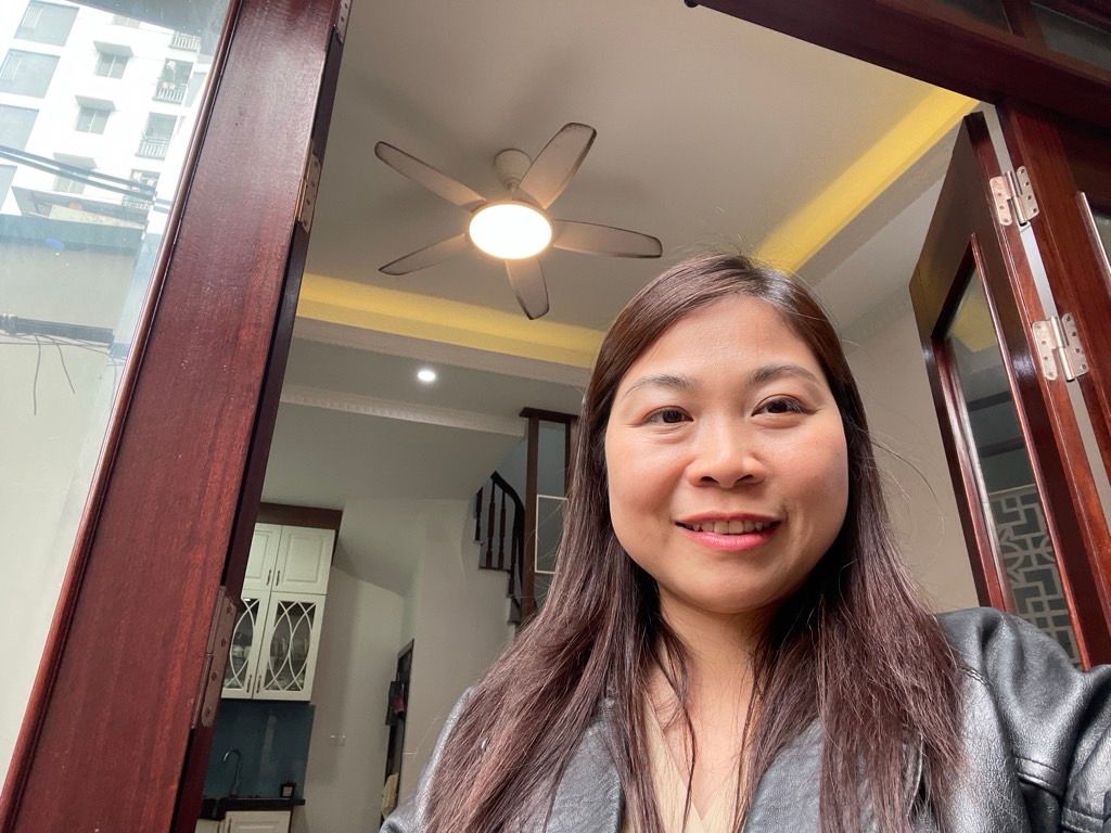 Bán nhà Trương Định - diện tích 30m2 5 tầng - Ngõ thông, bãi gửi ô tô gần nhà - giá 8,5 tỷ