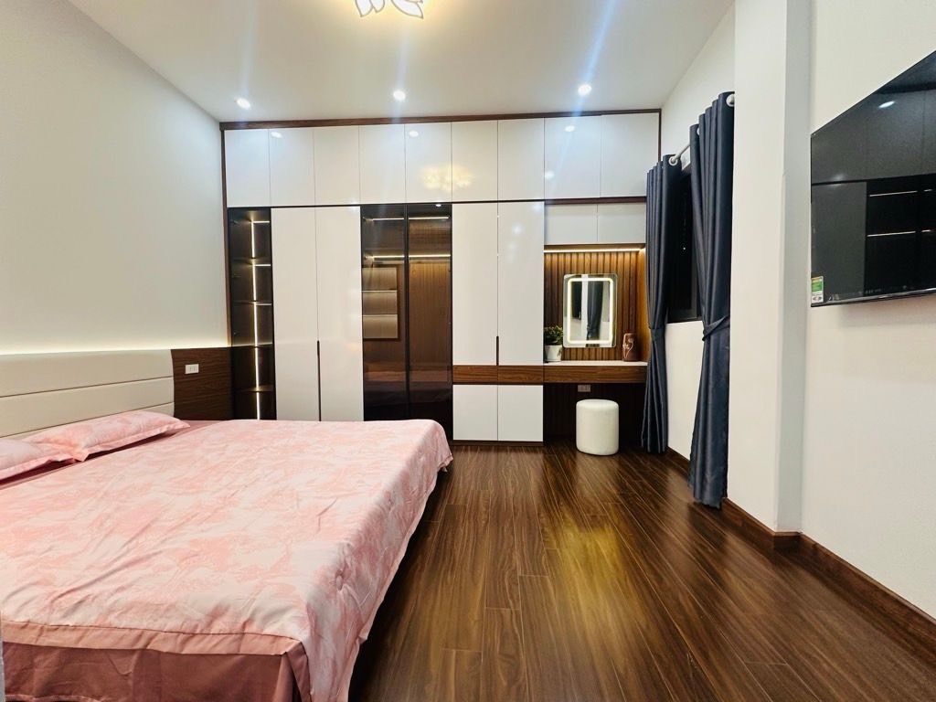 Bán nhà Minh Khai - diện tích 38m2 5 tầng - Nhà đẹp hiếm có - giá 8,2 tỷ