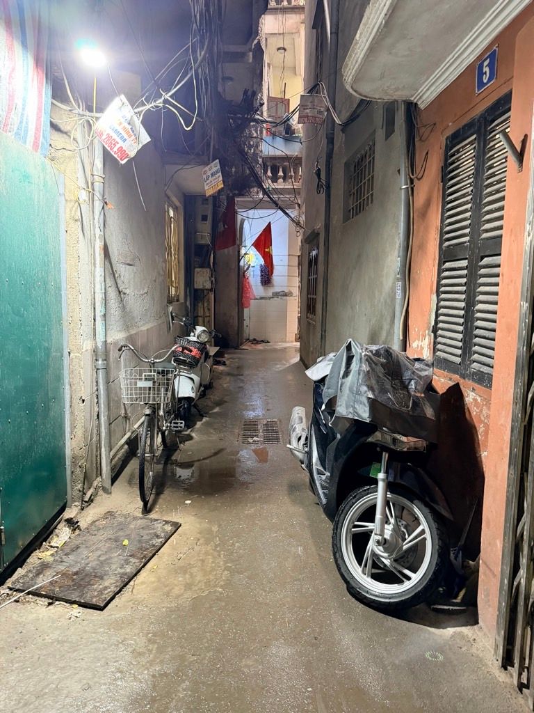 Bán nhà Thổ Quan - diện tích 42m2 6 tầng - Siêu phẩm căn hộ dịch vụ - giá 14,8 tỷ