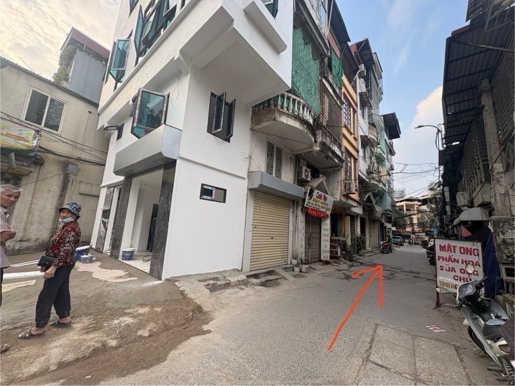 Bán nhà Phương Mai - diện tích 30m2 4 tầng - Ô TÔ ĐỖ CỬA - giá 9,9 tỷ