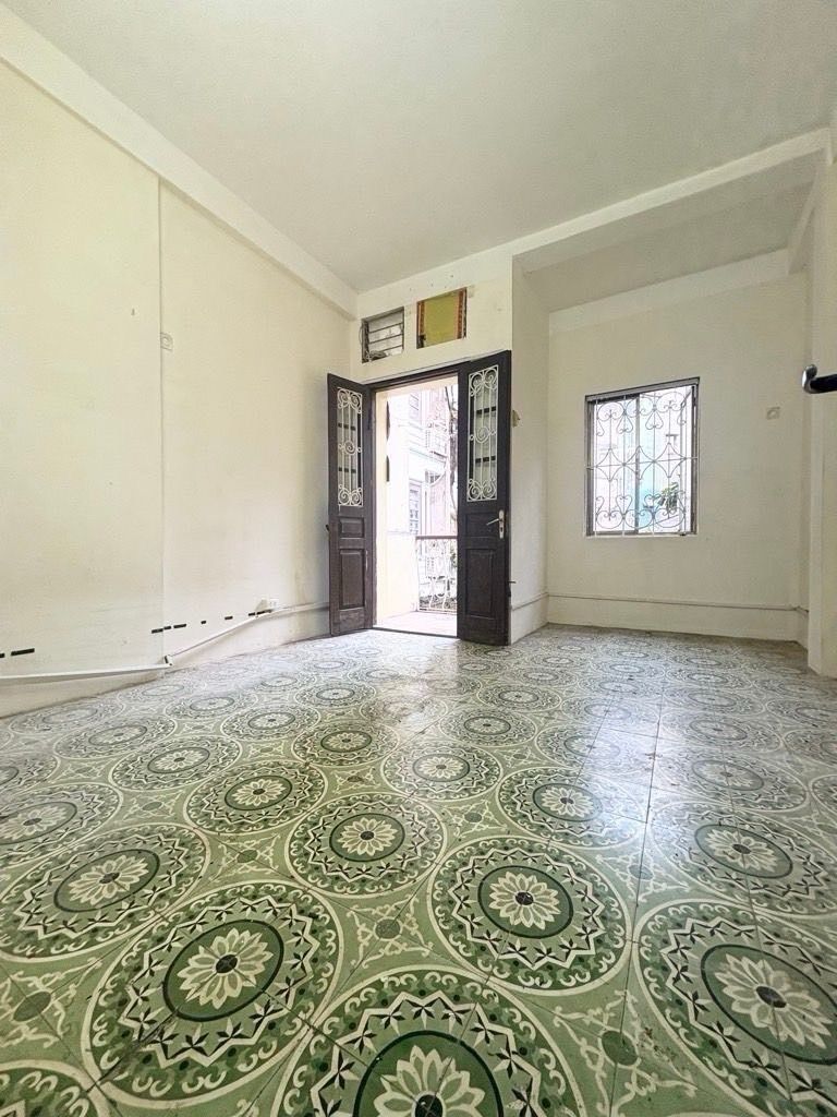 Bán nhà Phương Mai - diện tích 30m2 4 tầng - Ô TÔ ĐỖ CỬA - giá 9,9 tỷ