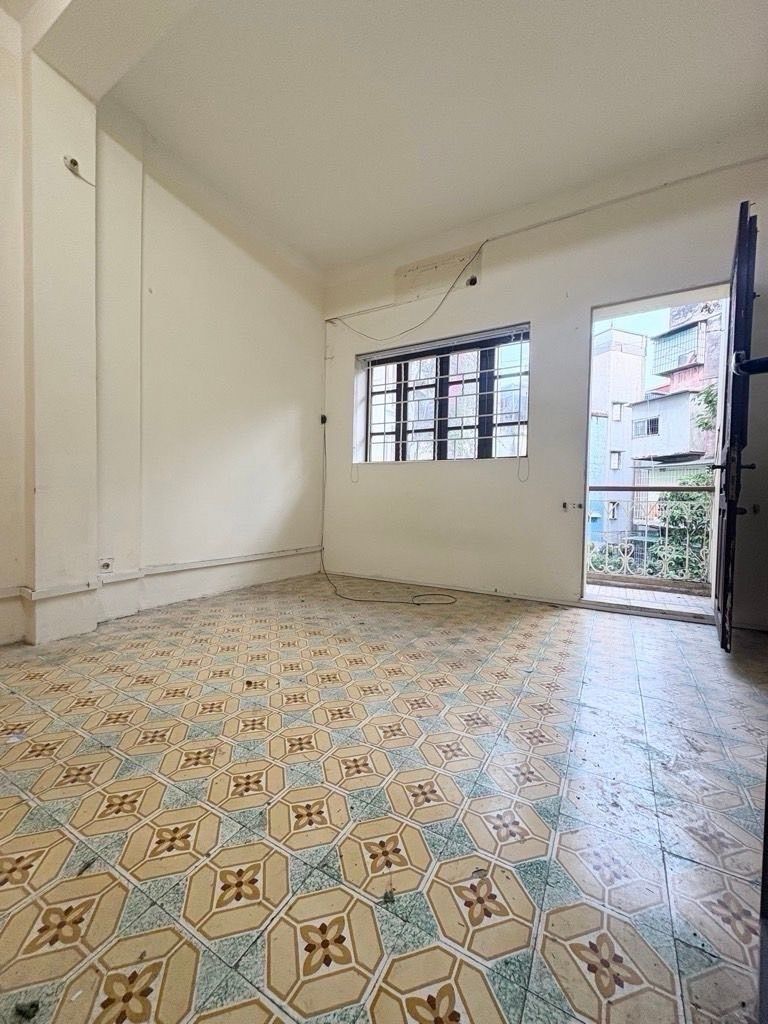 Bán nhà Phương Mai - diện tích 30m2 4 tầng - Ô TÔ ĐỖ CỬA - giá 9,9 tỷ