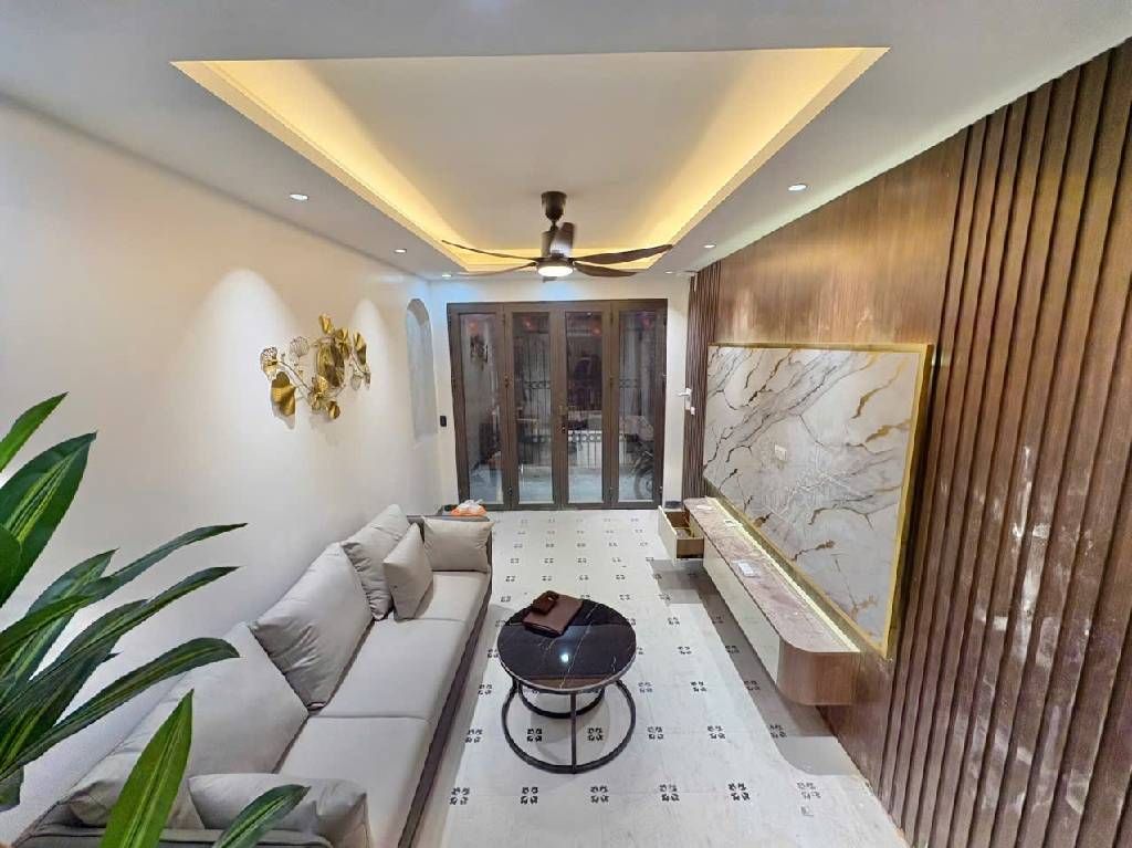 Bán nhà Trương Định - diện tích 28m2 4 tầng - Nhà đẹp ở luôn - giá 7,5 tỷ