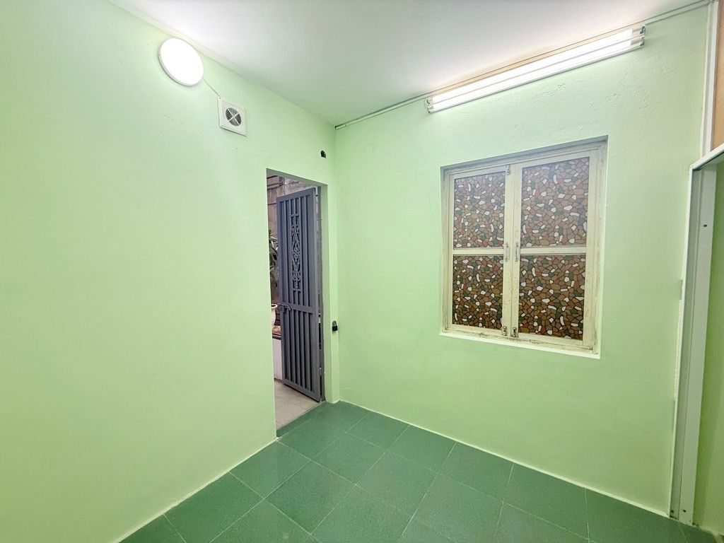 Bán nhà Trần Khát Chân - diện tích 21m2 4 tầng - vị trí đẹp, gần ô tô - giá 3,25 tỷ