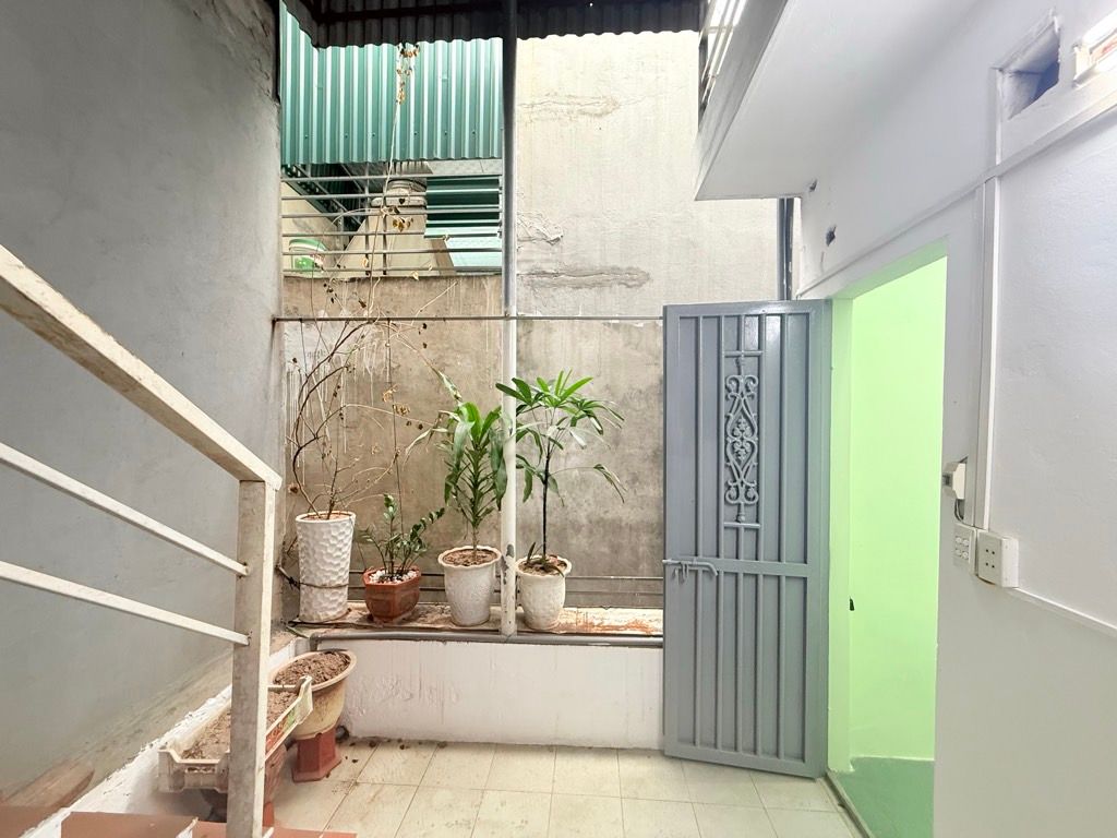 Bán nhà Trần Khát Chân - diện tích 21m2 4 tầng - vị trí đẹp, gần ô tô - giá 3,25 tỷ