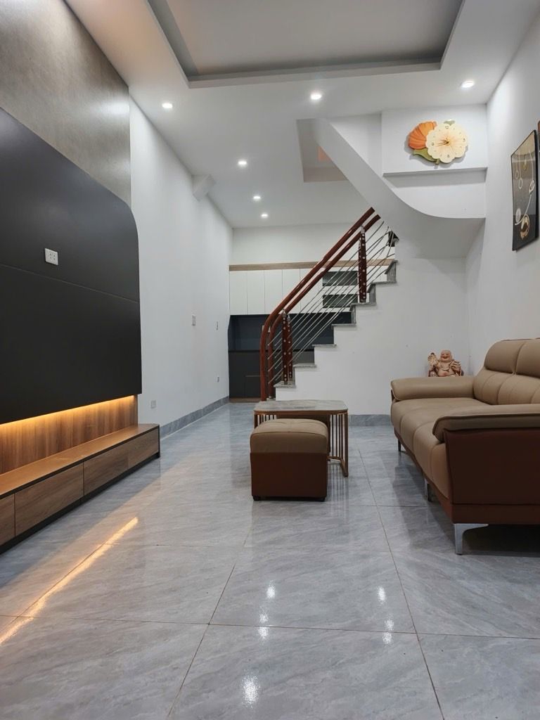 Bán nhà Tam Trinh - diện tích 34m2 4 tầng - gần ô tô - giá 9,3 tỷ