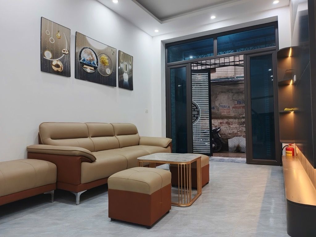 Bán nhà Tam Trinh - diện tích 34m2 4 tầng - gần ô tô - giá 9,3 tỷ