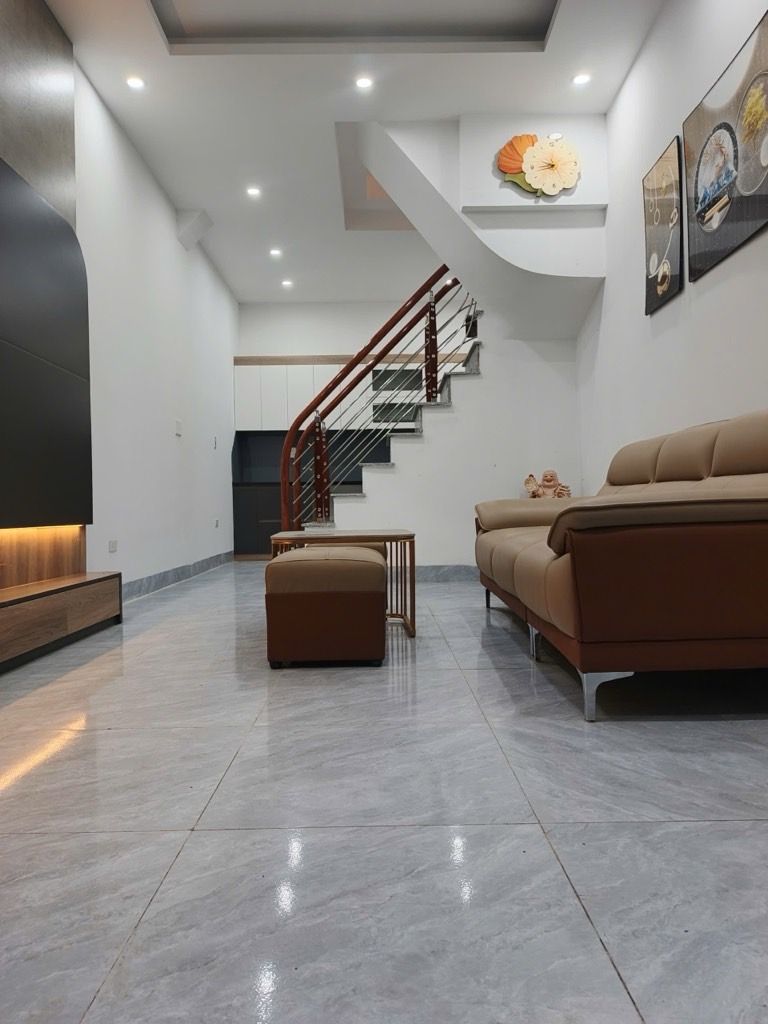 Bán nhà Tam Trinh - diện tích 34m2 4 tầng - gần ô tô - giá 9,3 tỷ