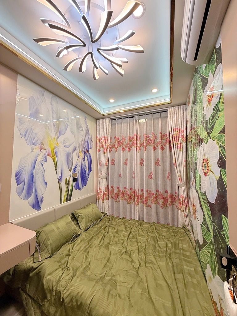 Bán nhà Chùa Quỳnh - diện tích 32m2 5 tầng - ô tô tránh - giá 12,9 tỷ