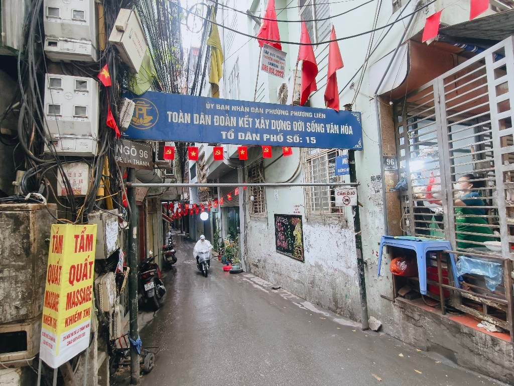 Bán nhà Đê La Thành - diện tích 14,4m2 4 tầng - Nhà đẹp hiếm có - giá 3,6 tỷ