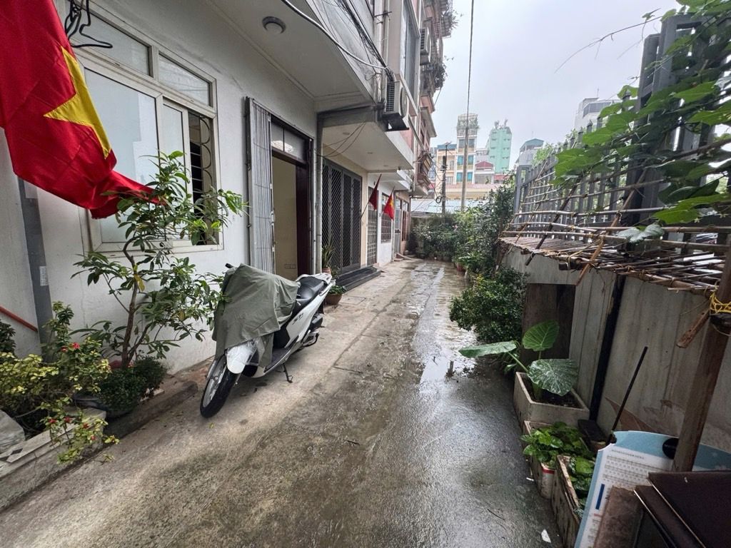 Bán nhà Trịnh Định Cửu - diện tích 34m2 4 tầng - Mặt tiền quyền lực - giá 11,8 tỷ