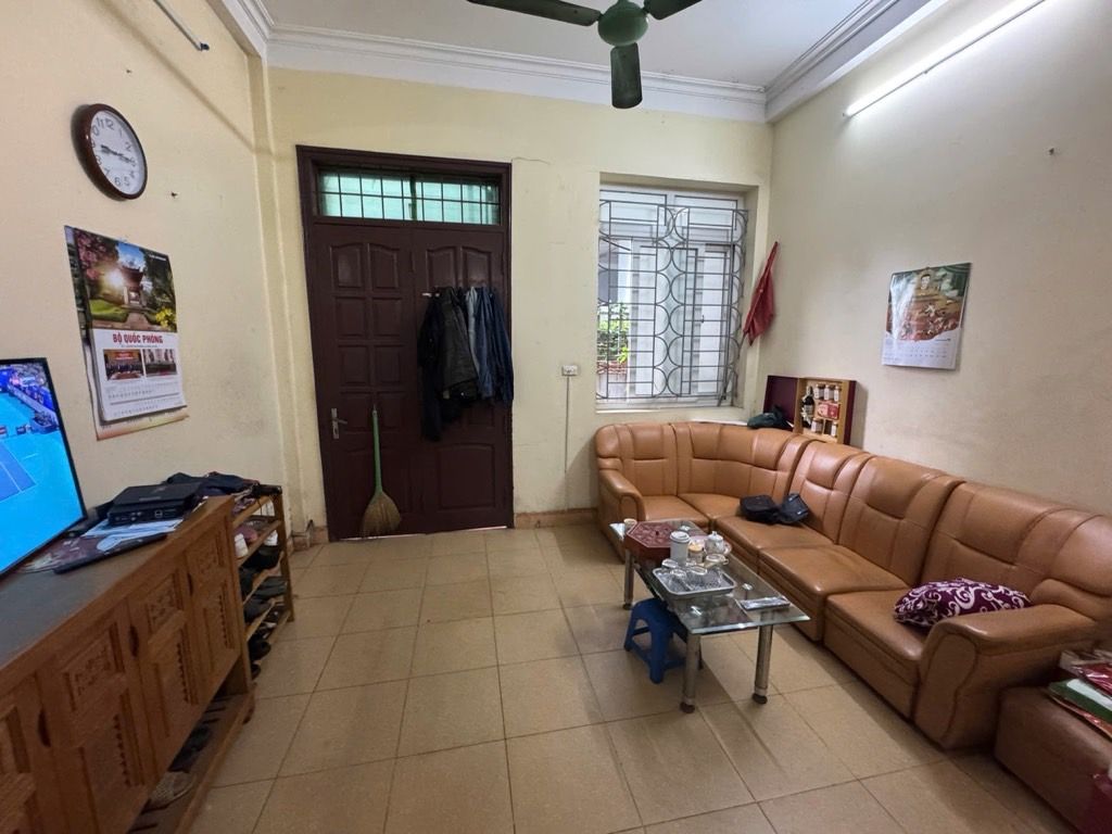 Bán nhà Trịnh Định Cửu - diện tích 34m2 4 tầng - Mặt tiền quyền lực - giá 11,8 tỷ