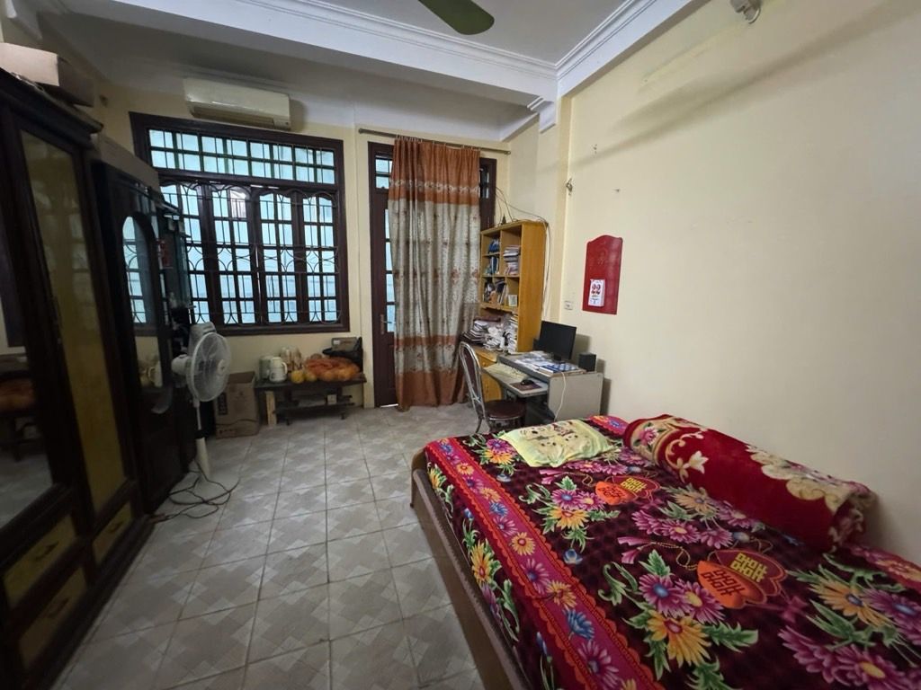 Bán nhà Trịnh Định Cửu - diện tích 34m2 4 tầng - Mặt tiền quyền lực - giá 11,8 tỷ