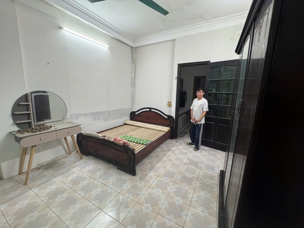 Bán nhà Trịnh Định Cửu - diện tích 34m2 4 tầng - Mặt tiền quyền lực - giá 11,8 tỷ