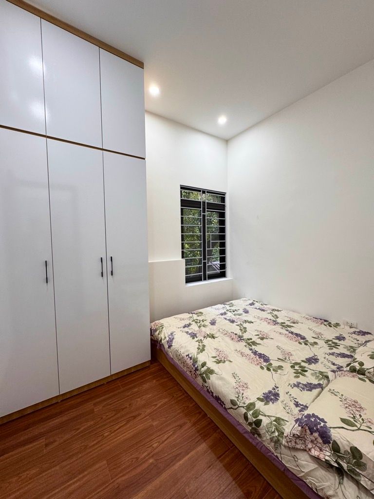 Bán nhà Bạch Đằng - diện tích 40m2 5 tầng - ô tô đỗ cửa - giá 14,8 tỷ