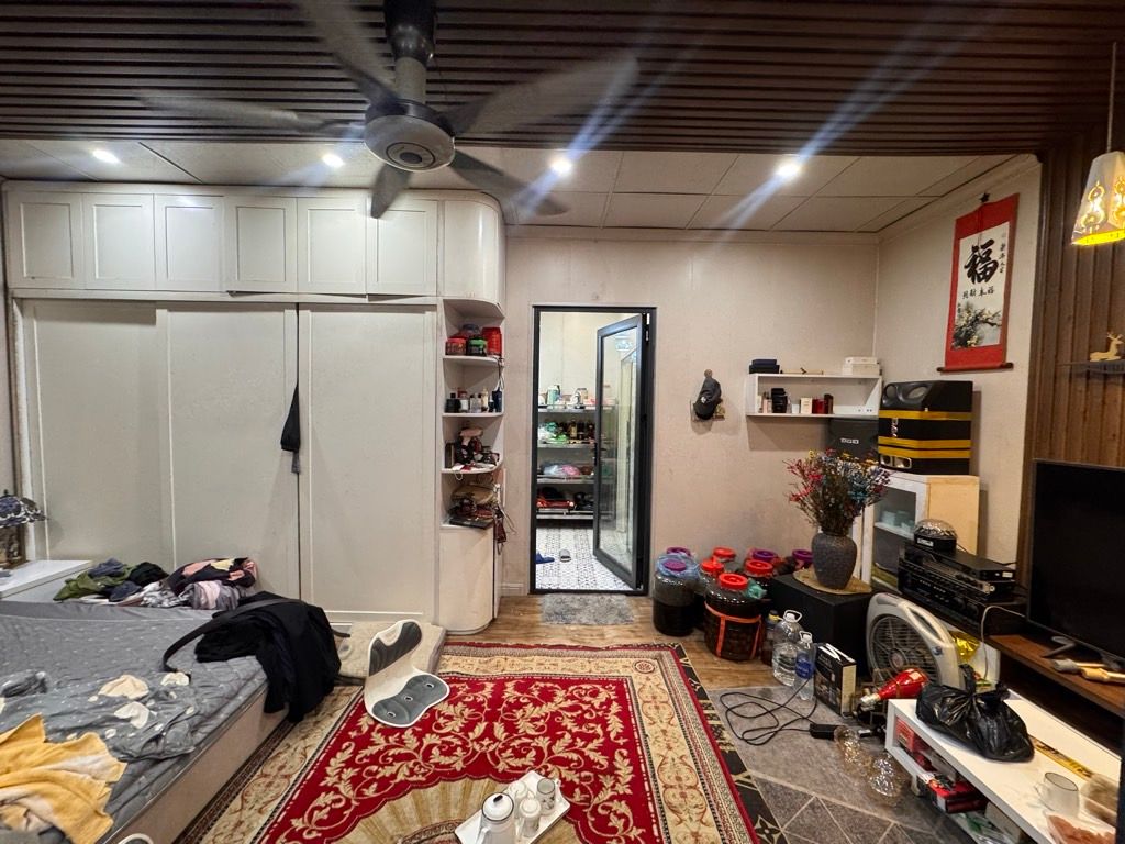 Bán nhà Nguyễn Đức Cảnh - diện tích 46m2 3 tầng - Mặt tiền khủng - giá 16 tỷ