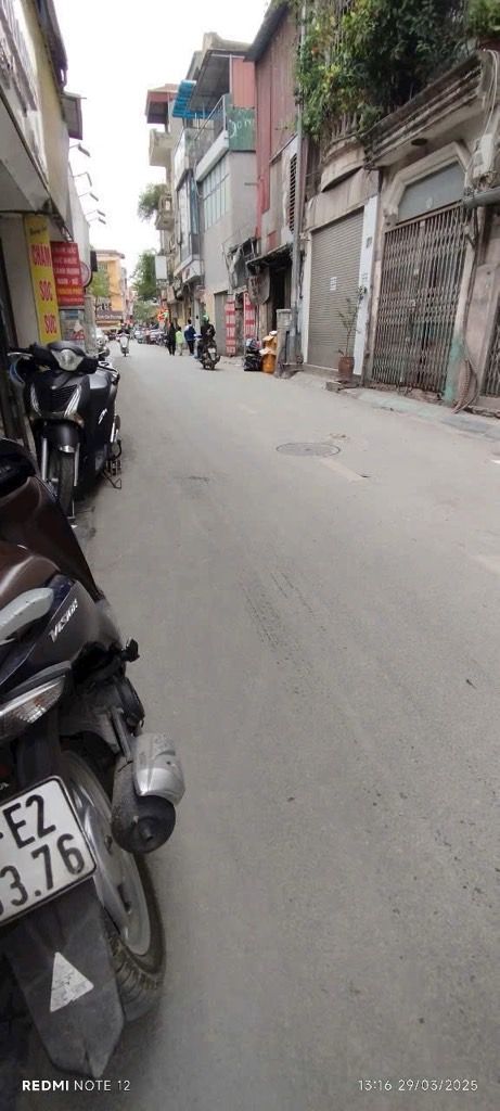 Bán nhà Nguyễn Đức Cảnh - diện tích 46m2 3 tầng - Mặt tiền khủng - giá 16 tỷ