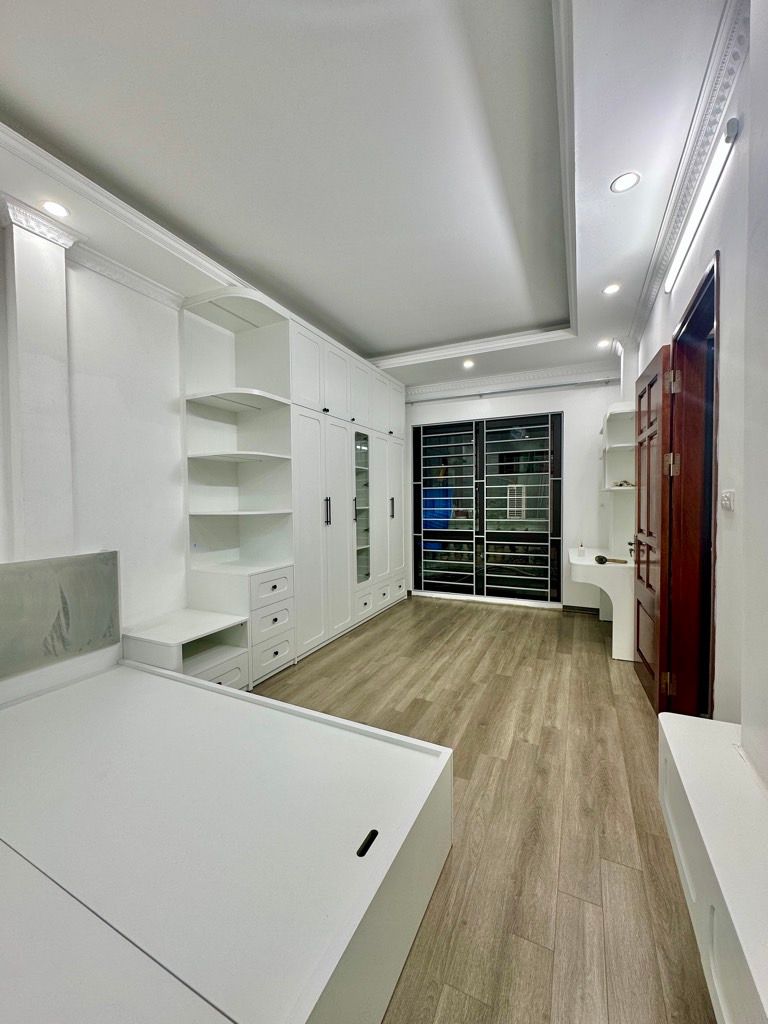 Bán nhà Trần Khát Chân - diện tích 55m2 5 tầng - HÀNG HIẾM TRẦN KHÁT CHÂN - 15M RA OTO 40M RA PHỐ - MẶT TIỀN 8.5M - giá 11,9 tỷ