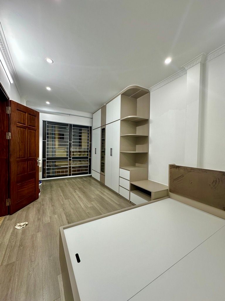 Bán nhà Trần Khát Chân - diện tích 55m2 5 tầng - HÀNG HIẾM TRẦN KHÁT CHÂN - 15M RA OTO 40M RA PHỐ - MẶT TIỀN 8.5M - giá 11,9 tỷ