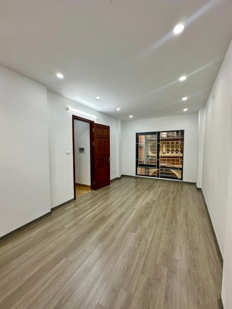 Bán nhà Trần Khát Chân - diện tích 55m2 5 tầng - HÀNG HIẾM TRẦN KHÁT CHÂN - 15M RA OTO 40M RA PHỐ - MẶT TIỀN 8.5M - giá 11,9 tỷ