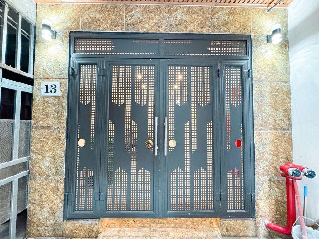 Bán nhà Kim Ngưu - diện tích 49,6m2 5 tầng - có thang máy - giá 12,6 tỷ